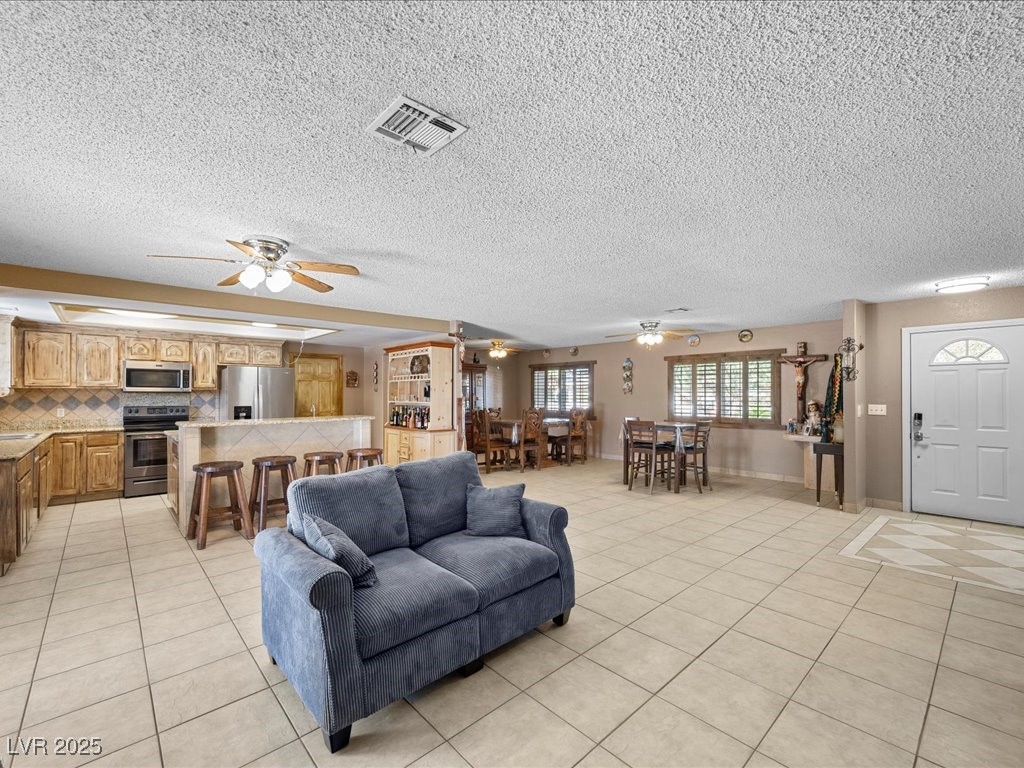 4905 Ricky Road Las Vegas, NV 89130 - Photo 6 of 37 Gallery Image 6
