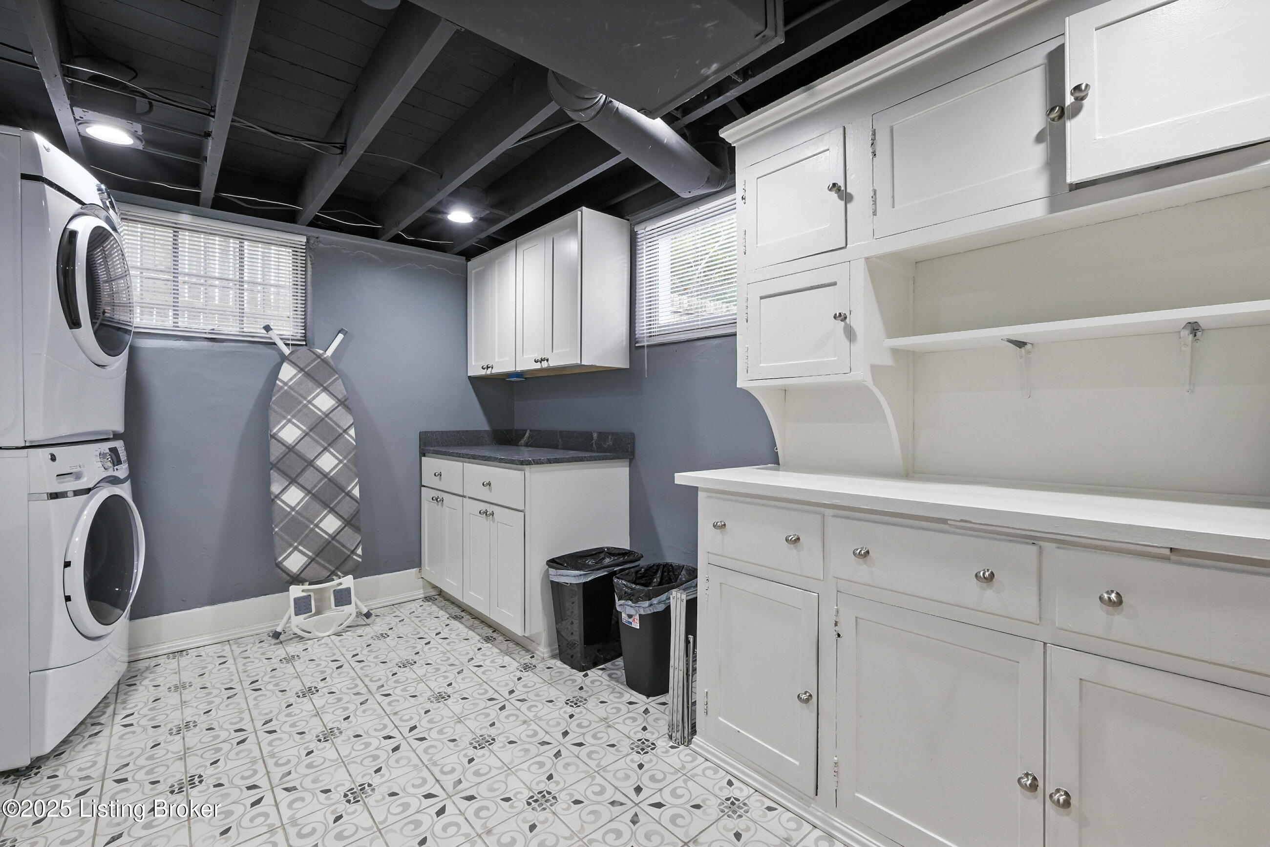 3500 Lexington Road Louisville, KY 40207 - Photo 23 of 37 4919Woodcock_LouisvilleRealEstateMedia_1