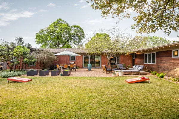 $1,075,000 | 1408 Larkwood Drive, Austin, TX 78723