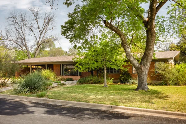 $1,075,000 | 1408 Larkwood Drive, Austin, TX 78723