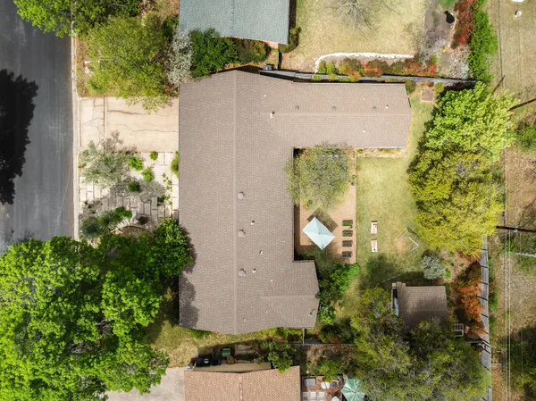 $1,075,000 | 1408 Larkwood Drive, Austin, TX 78723