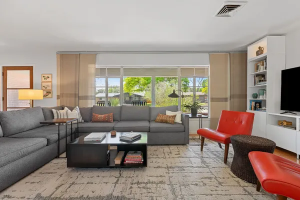 $1,075,000 | 1408 Larkwood Drive, Austin, TX 78723