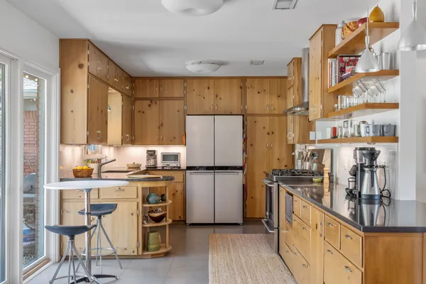 $1,075,000 | 1408 Larkwood Drive, Austin, TX 78723