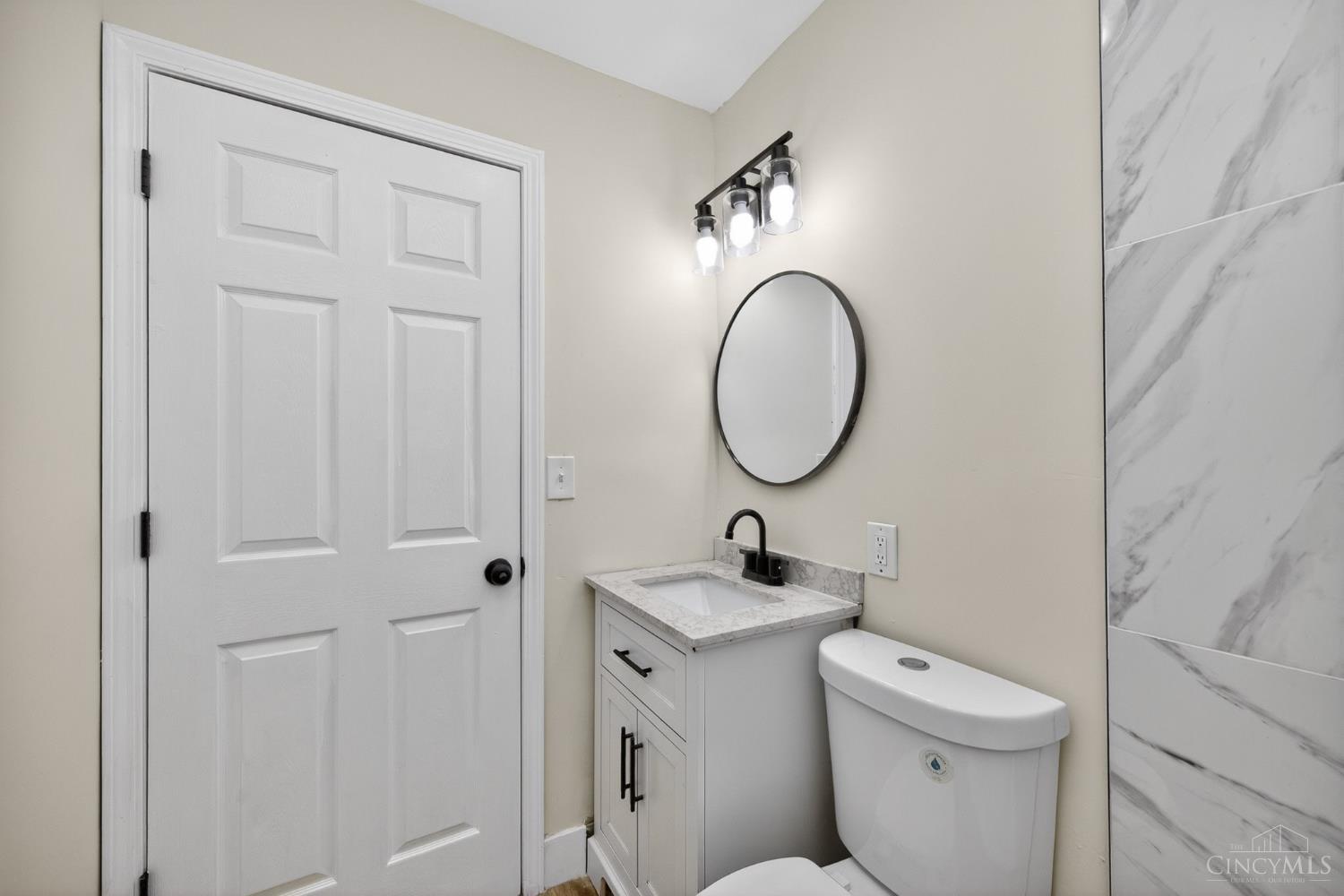 2029 Innes Avenue Cincinnati, OH 45224 - Photo 23 of 45