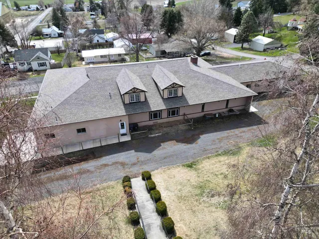 $862,000 | 732 West Walnut Avenue, Genesee, ID 83832