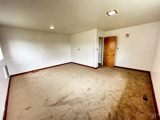 $862,000 | 732 West Walnut Avenue, Genesee, ID 83832