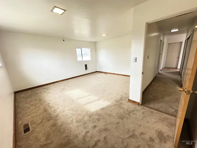 $862,000 | 732 West Walnut Avenue, Genesee, ID 83832