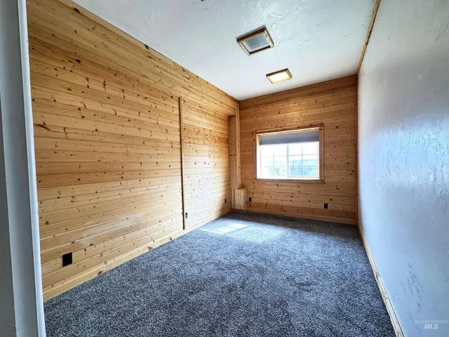 $862,000 | 732 West Walnut Avenue, Genesee, ID 83832