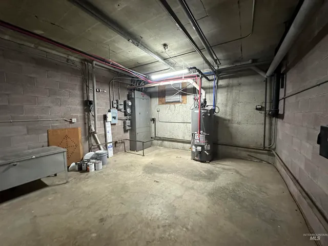 $862,000 | 732 West Walnut Avenue, Genesee, ID 83832