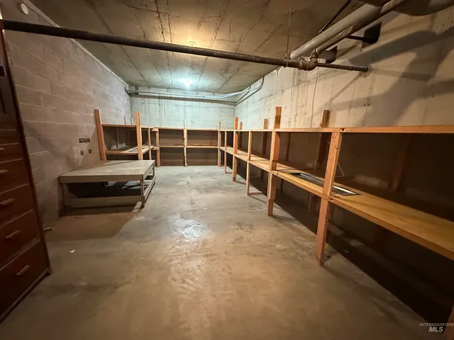 $862,000 | 732 West Walnut Avenue, Genesee, ID 83832