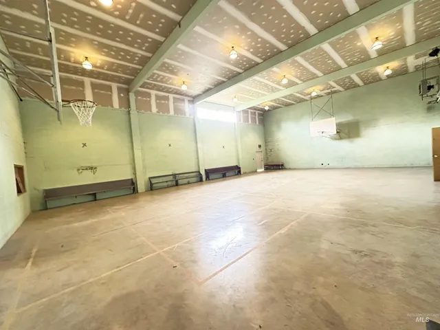 $862,000 | 732 West Walnut Avenue, Genesee, ID 83832