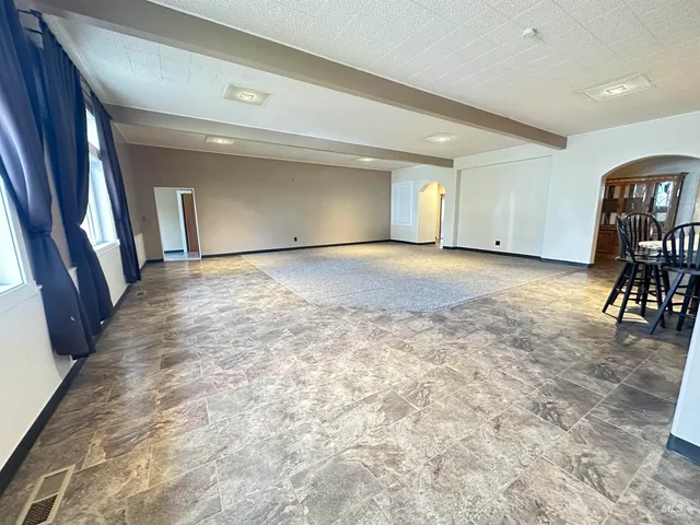 $862,000 | 732 West Walnut Avenue, Genesee, ID 83832