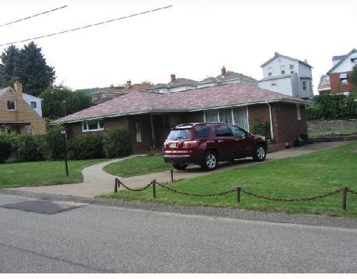 310 Clever Avenue McKees Rocks, PA 15136 - Photo 8 of 8 Exterior Front.
