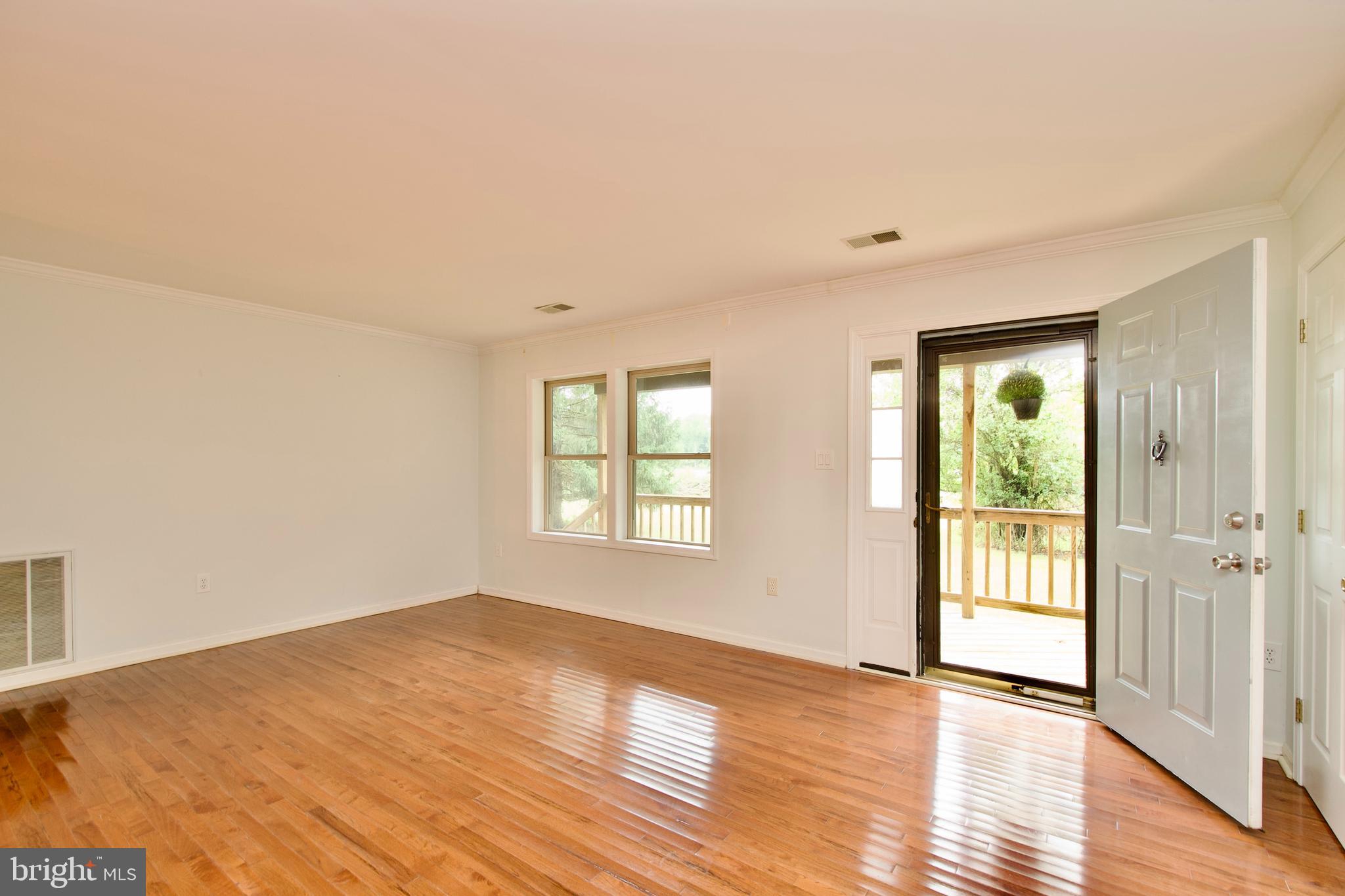 15301 Poplar Hill Road Accokeek, MD 20607 - Photo 62 of 88 GH Living Room