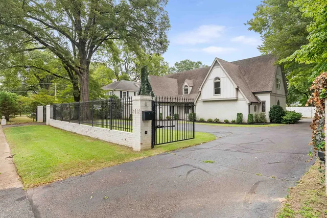 $679,000 | 2813 Central Avenue, Memphis, TN 38111