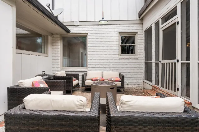 $679,000 | 2813 Central Avenue, Memphis, TN 38111