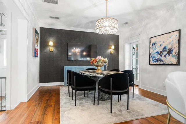 $679,000 | 2813 Central Avenue, Memphis, TN 38111