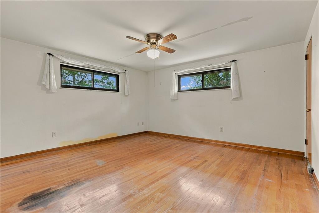 2485 Greentree Road Carnegie, PA 15106 - Photo 24 of 50 Gallery Image 24