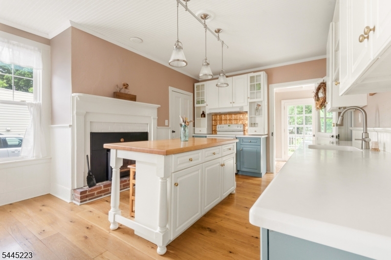 139 Main Street Hampton, NJ 08827 - Photo 8 of 26