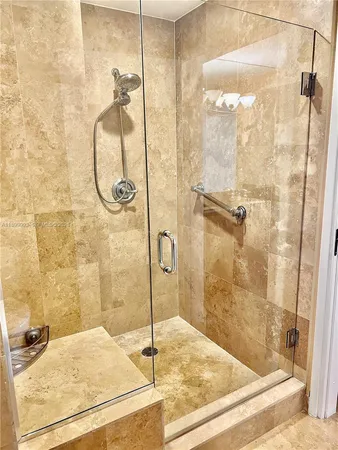 $4,200 | 300 South Biscayne Boulevard, Unit 2006, Miami, FL 33131