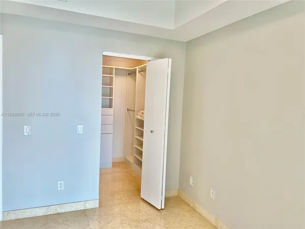 $4,200 | 300 South Biscayne Boulevard, Unit 2006, Miami, FL 33131