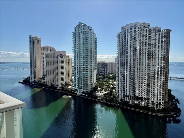 $4,200 | 300 South Biscayne Boulevard, Unit 2006, Miami, FL 33131