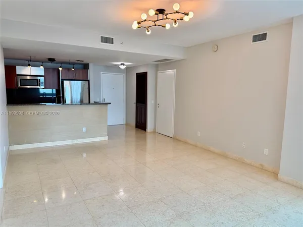 $4,200 | 300 South Biscayne Boulevard, Unit 2006, Miami, FL 33131