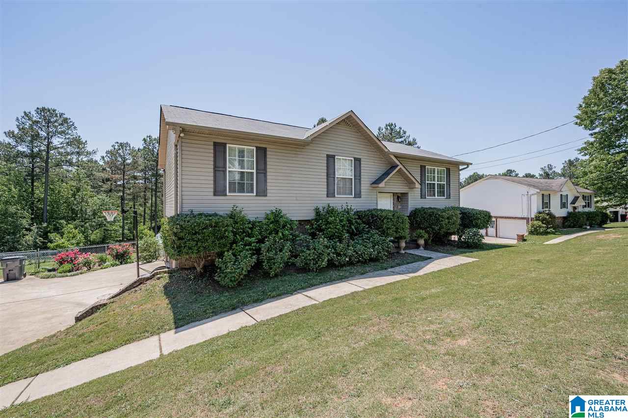 814 South Hillcrest Road Odenville, AL 35120 - Photo 2 of 38