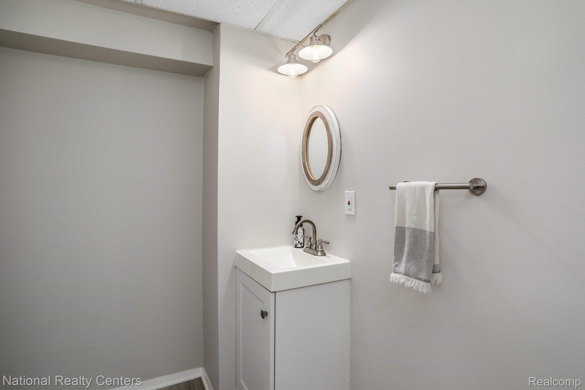 24446 Jamestowne Road Novi, MI 48375 - Photo 27 of 34 Basement Bath