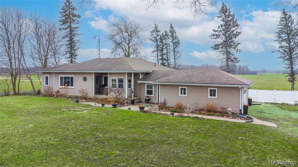 2375 West Mt Morris Road Mount Morris, MI 48458 - Photo 25 of 36