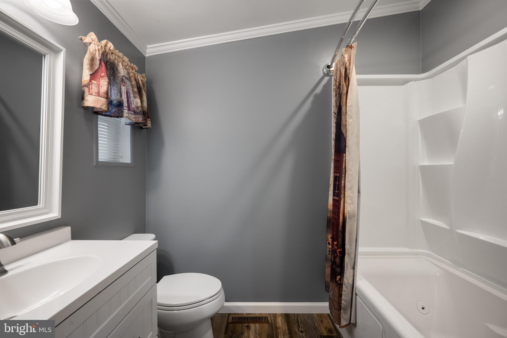 61 Glen Roy Road Nottingham, PA 19362 - Photo 20 of 30 Full en-suite
