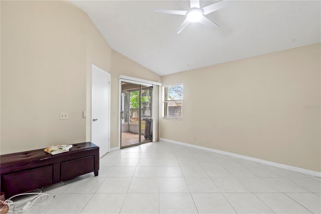 623 Red Oak Circle, Unit 121 Altamonte Springs, FL 32701 - Photo 13 of 24 an empty room with windows