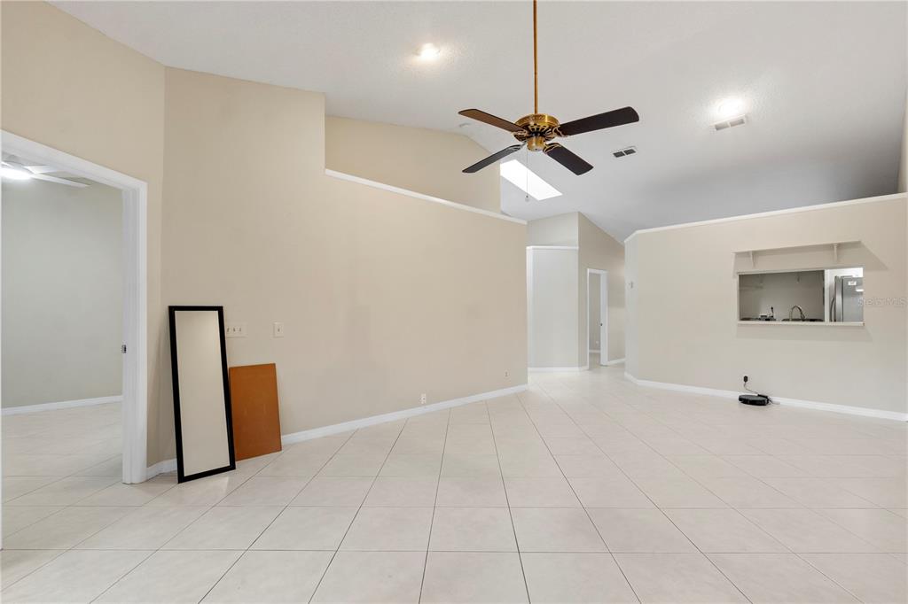 623 Red Oak Circle, Unit 121 Altamonte Springs, FL 32701 - Photo 7 of 24 a view of an empty room