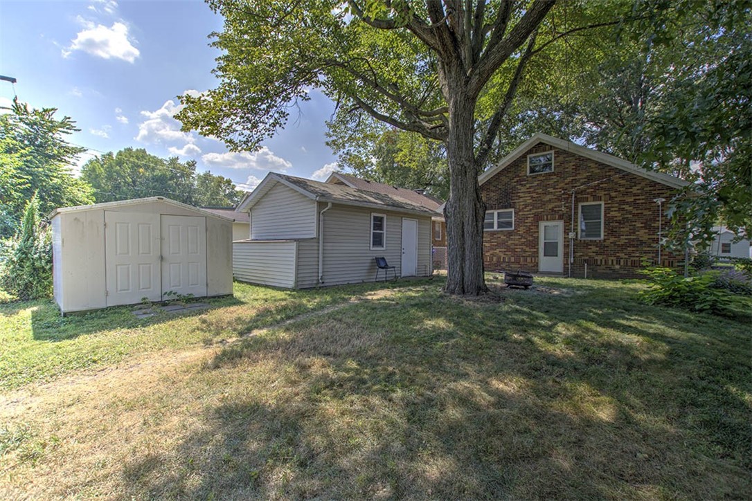 12 East Drive Decatur, IL 62526 - Photo 23 of 25 Gallery Image 23