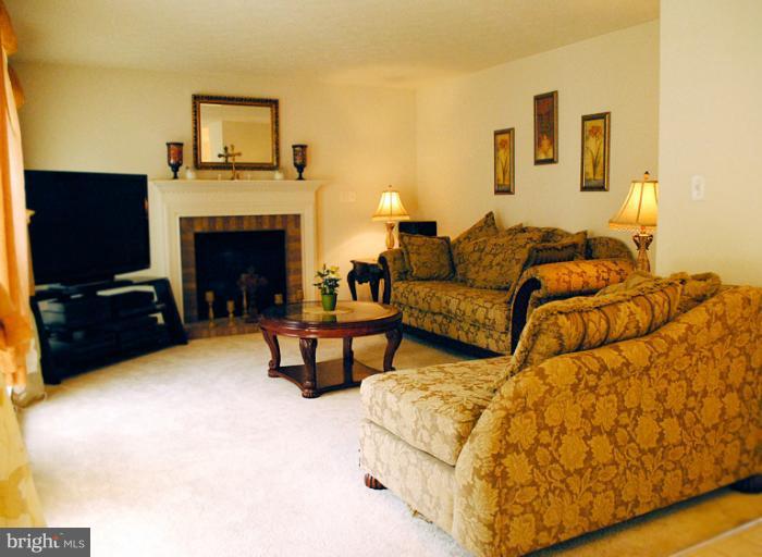 7743 Rotherham Drive Hanover, MD 21076 - Photo 14 of 27 Family Room