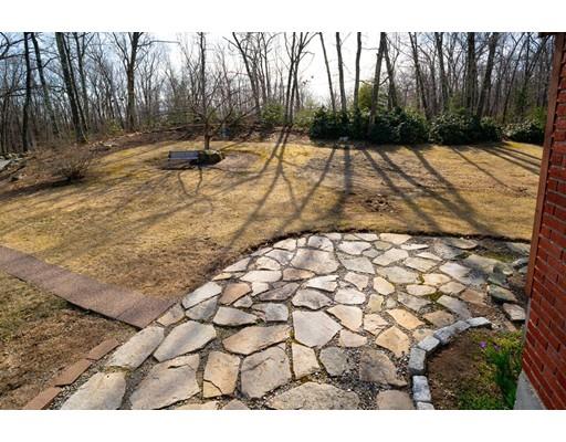 125 Lincoln Road Sutton, MA 01590 - Photo 22 of 25