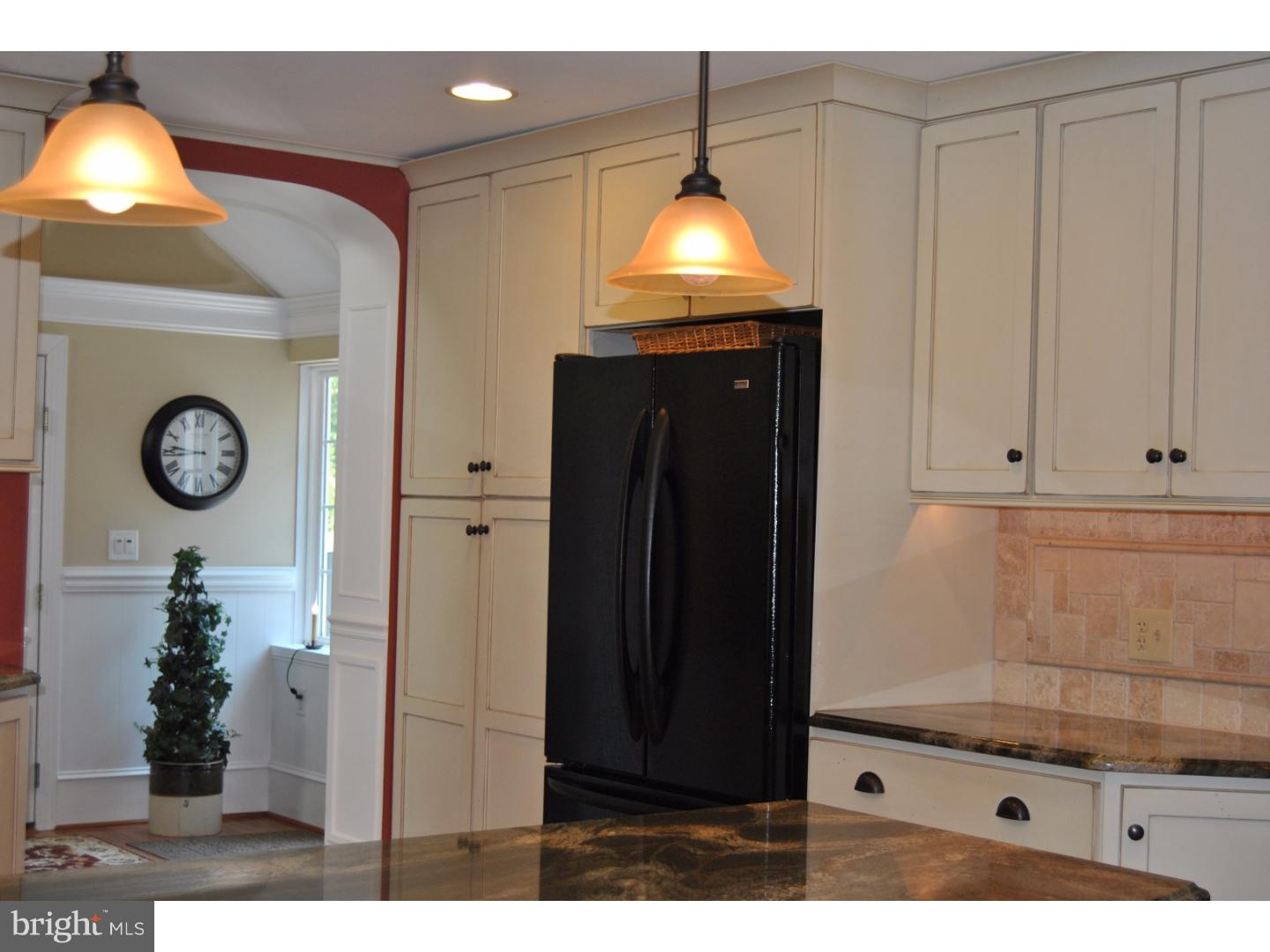 27 Penn Lyle Road Princeton Junction, NJ 08550 - Photo 8 of 20