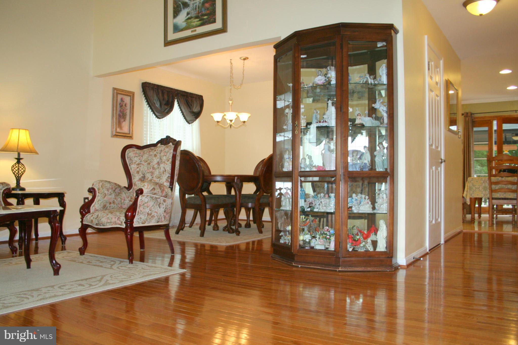 337 Enfield Road Joppa, MD 21085 - Photo 3 of 29 Living Room