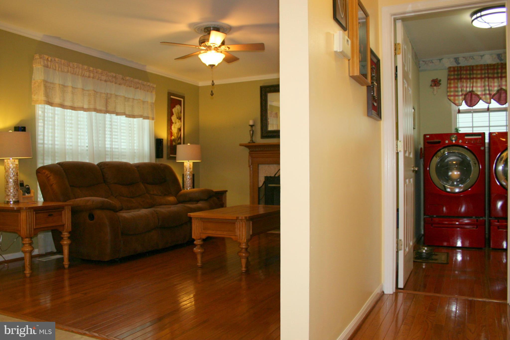 337 Enfield Road Joppa, MD 21085 - Photo 5 of 29 Family Room