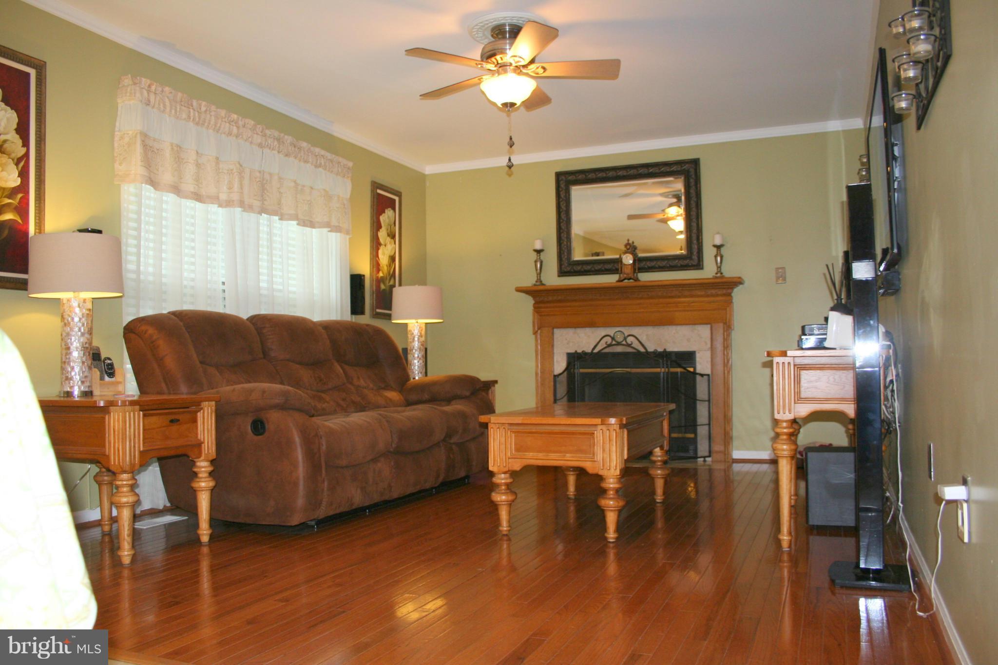 337 Enfield Road Joppa, MD 21085 - Photo 6 of 29 Family Room