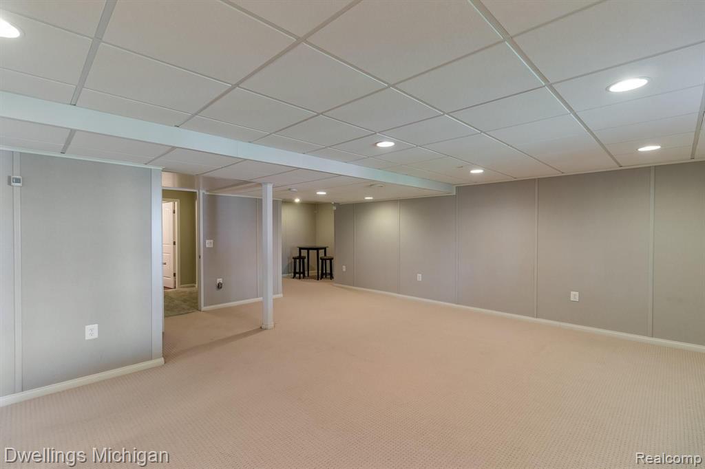 27616 Harrington Way Novi, MI 48374 - Photo 43 of 48