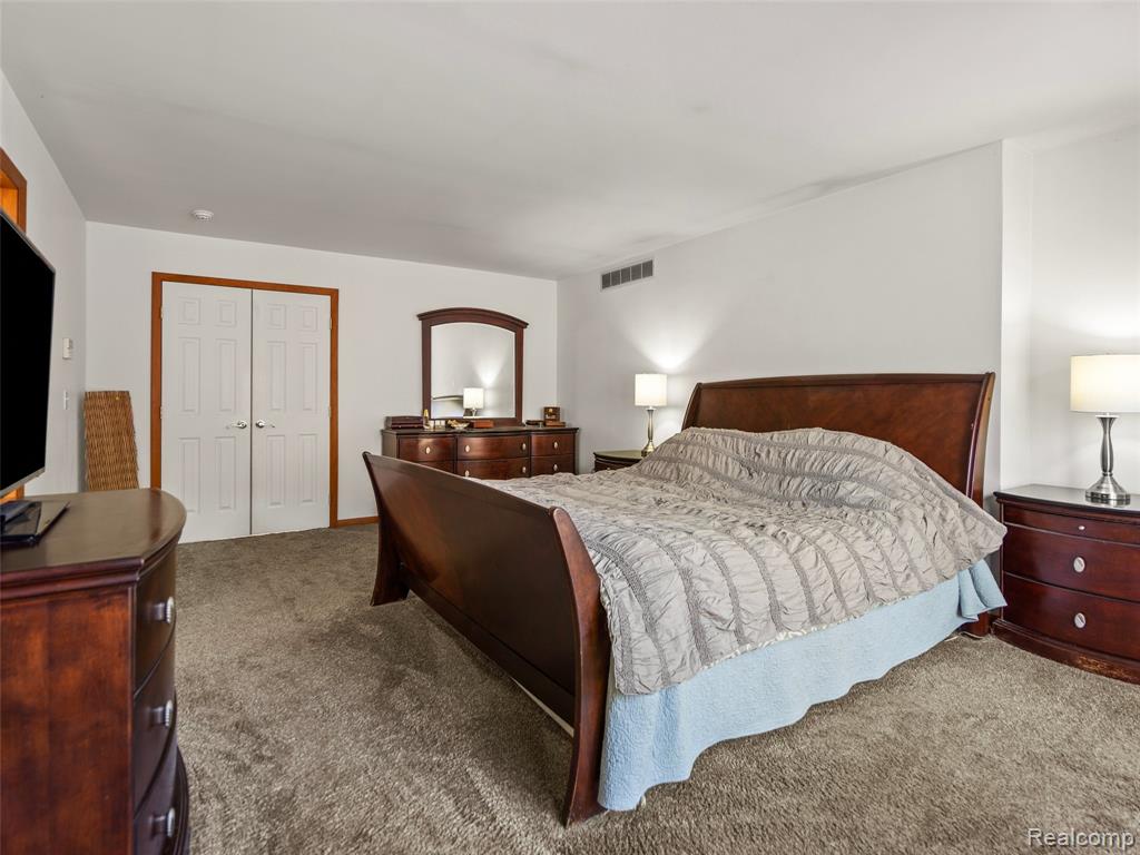 7286 Pine Knob Road Clarkston, MI 48348 - Photo 32 of 71