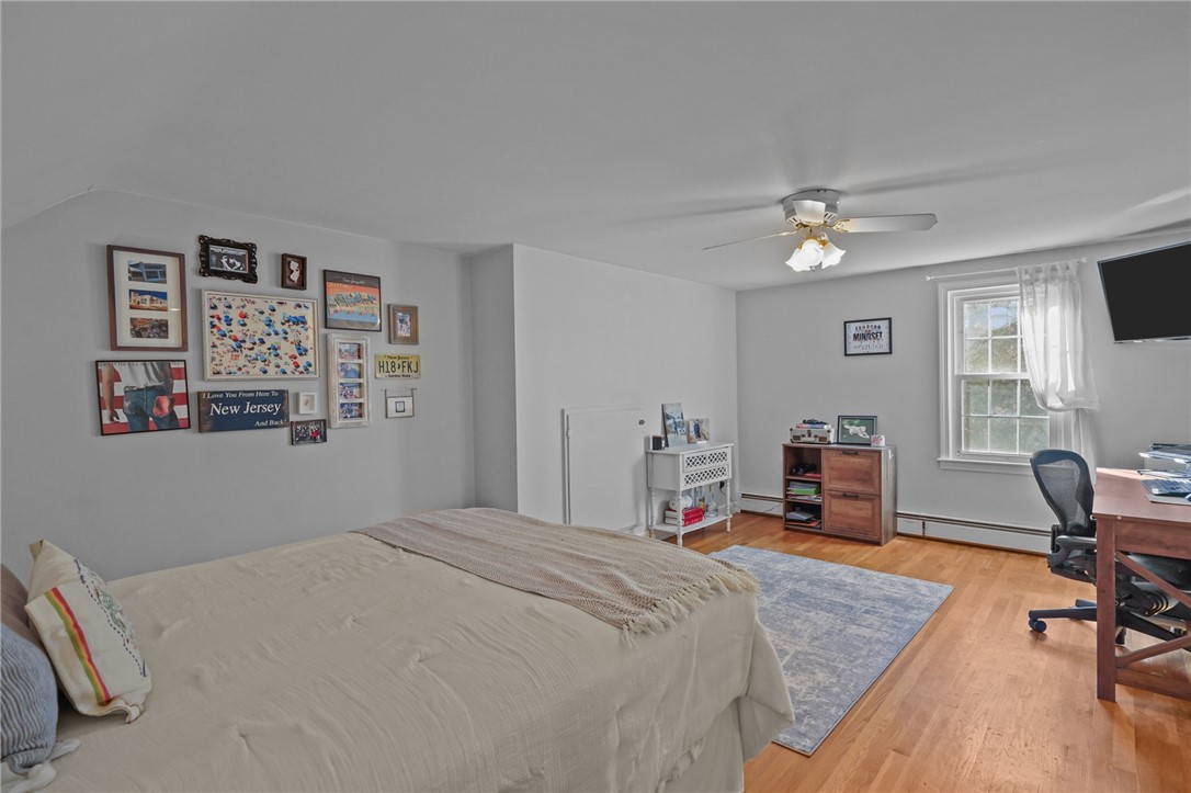 38 Angela Avenue Cranston, RI 02921 - Photo 33 of 49