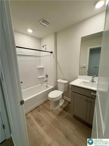 $2,390 | 1203 Susan Circle, Breinigsville, PA 18031