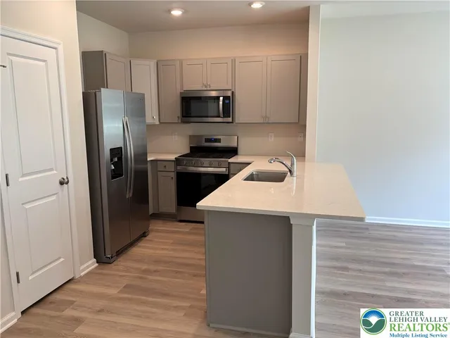 $2,390 | 1203 Susan Circle, Breinigsville, PA 18031