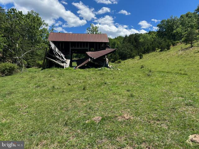 1096 Co Rte 10/2 Franklin, WV 26807 - Photo 16 of 23