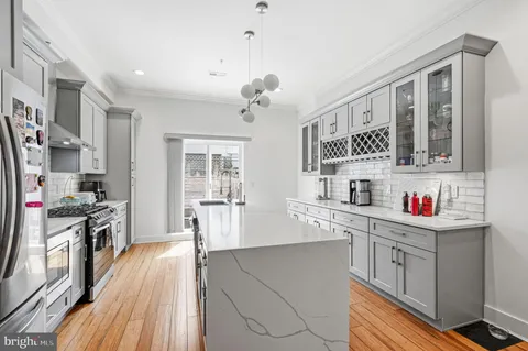 $590,000 | 2604 Reed Street, Philadelphia, PA 19146