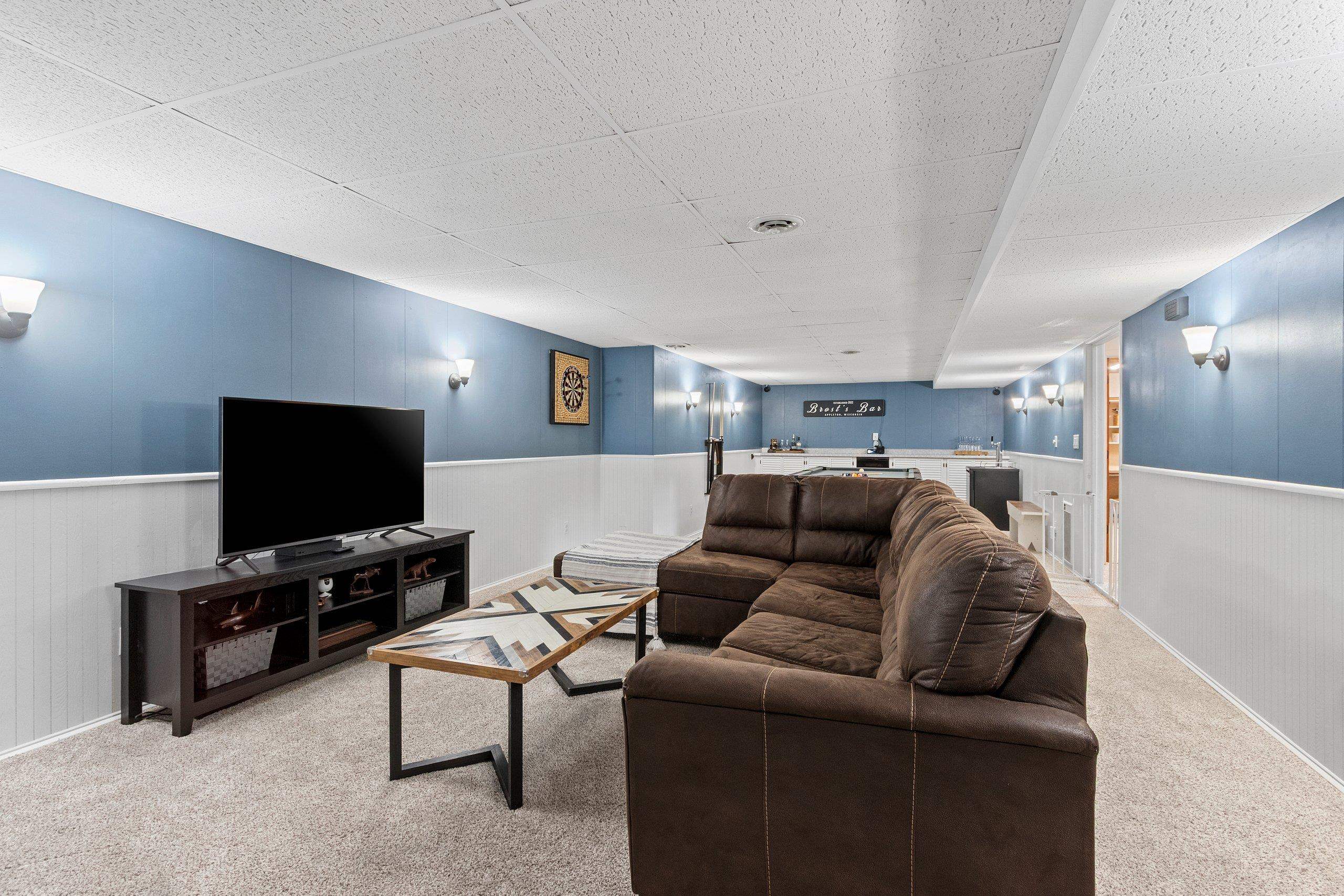 1718 Schaefer Circle Appleton, WI 54915 - Photo 38 of 68