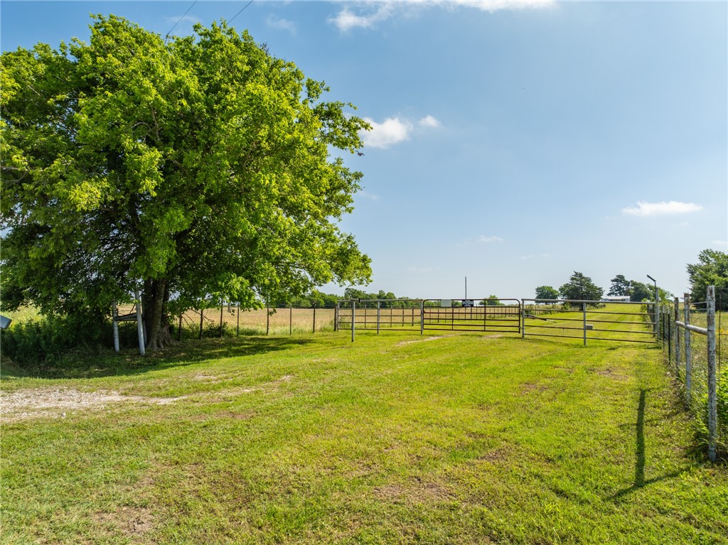 654 Lcr 654 Road Thornton, TX 76687 - Photo 2 of 64 a view of a ocean view