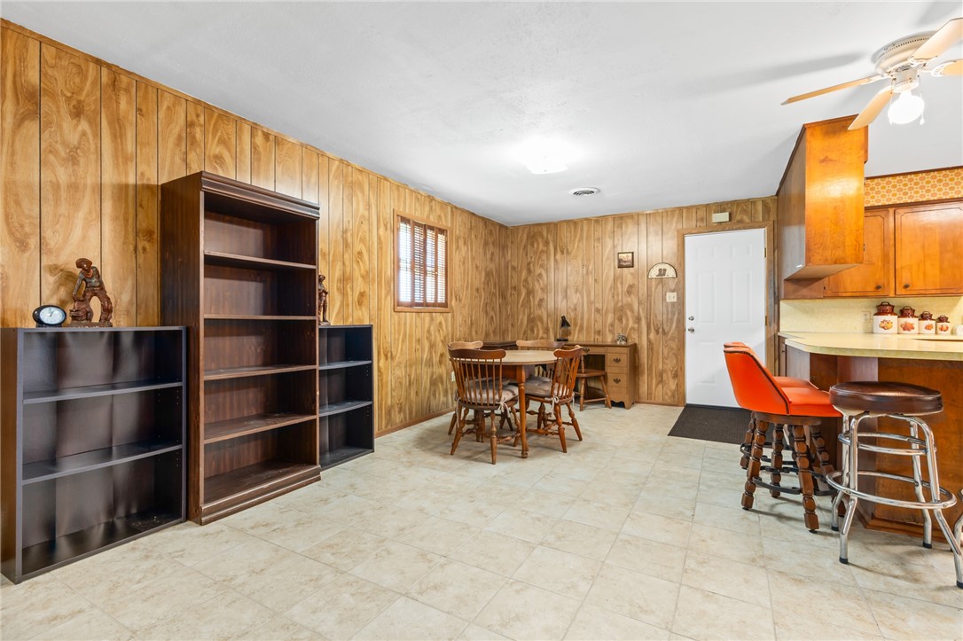654 Lcr 654 Road Thornton, TX 76687 - Photo 46 of 64 a view of a livingroom with furniture and window